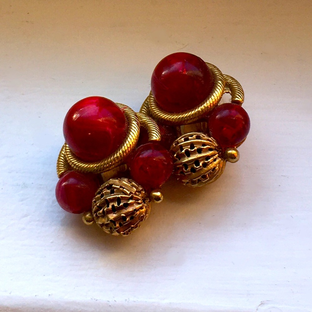 Vintage Mode-Art Clip-on Earrings